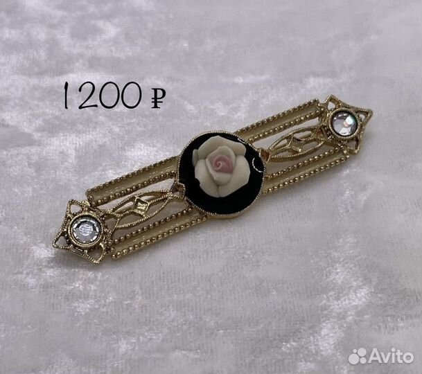 Винтаж брошь Европа разные
