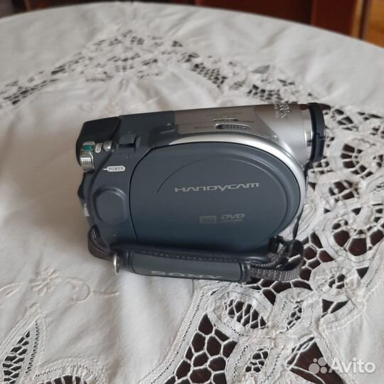 Видеокамера Sony DCR-DVD105E