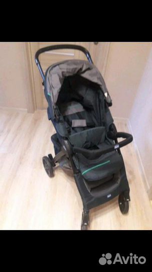 Прогулочая коляска Chicco Kwik. новая
