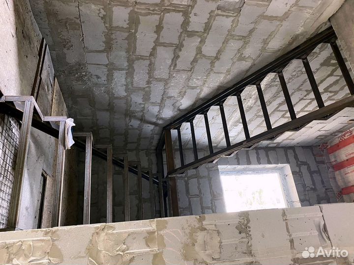 Лестница металлическая под ключ