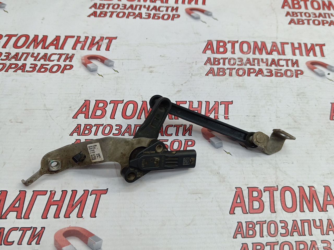 Датчик положения кузова передний правый Zeekr 001