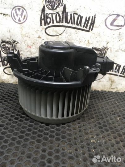 Моторчик печки Toyota Auris 4ZZ 2007