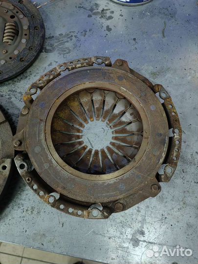 Маховик Mazda 3 BK 2003–2009