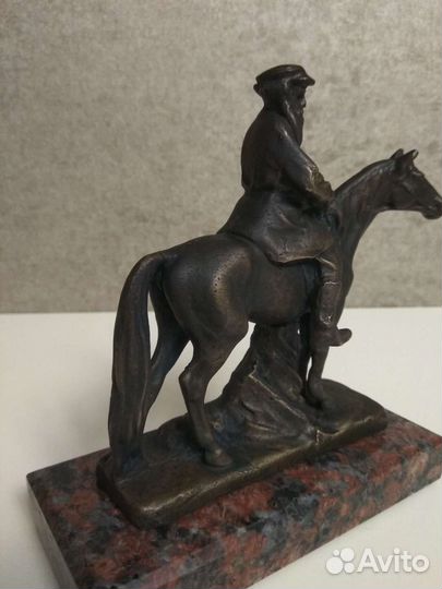 Статуэтка Лев Толстой на лошади, бронза