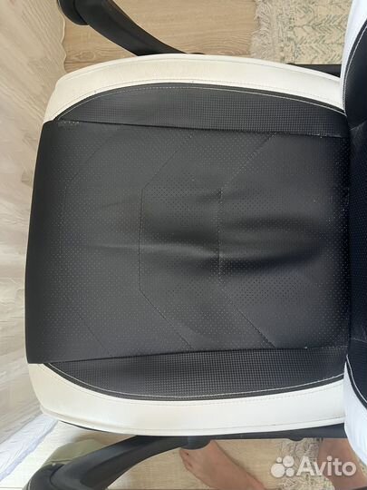 Игровое кресло aerocool