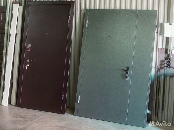 Железная дверь с порошковым покрытием