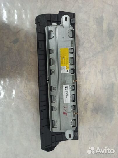 Подушка безопасности в колени BMW 5 F10 F11