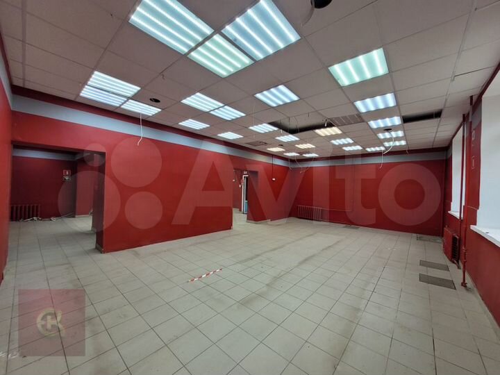 Сдам торговое помещение, 182.9 м²
