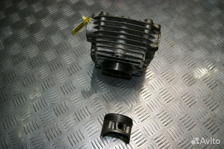 Цилиндр с поршнем Yamaha XVS 400 Drag Star Classic