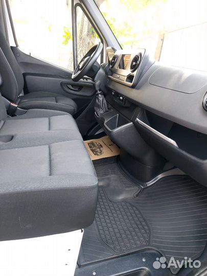 Mercedes-Benz Sprinter цельнометаллический, 2020