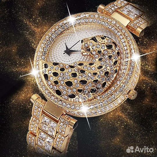 Супер красивые часы. Новые