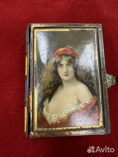 Коробки жестяные, картон, дерево, коллекционные