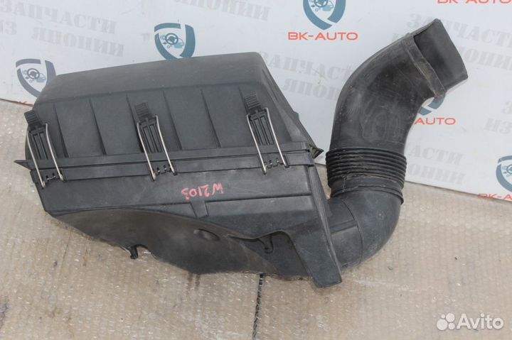 Корпус воздушного фильтра Mercedes E-Class W210