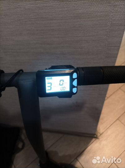 Электросамокат hiper Slim VX560