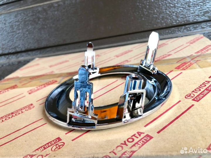 Рамка птф передняя правая Toyota Lc Prado 150