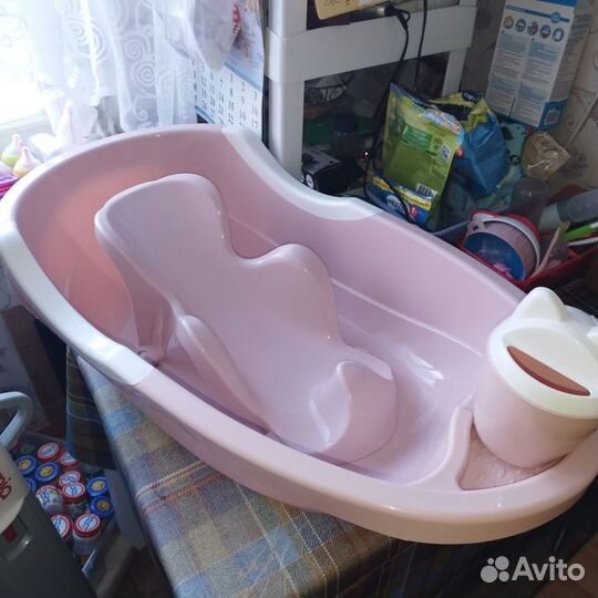 Ванночка для купания новорожденного с горкой
