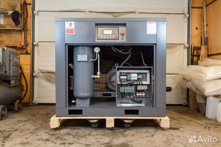 Компрессор 18,5 кВт винтовой 8/10 Бар