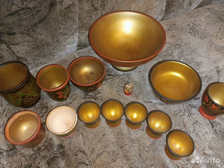 Деревянные ложки и посуда хохлома