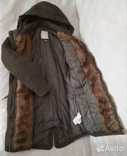 Парка д/девушки 40/42 (S) Pull&Bear