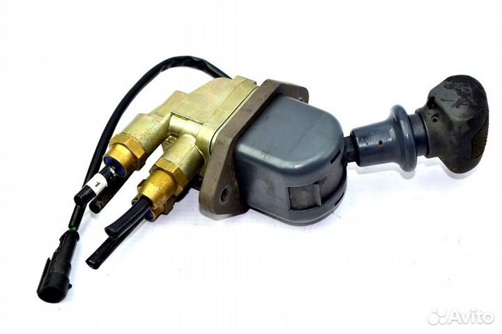 Кран ручного тормоза iveco Stralis (01.02)