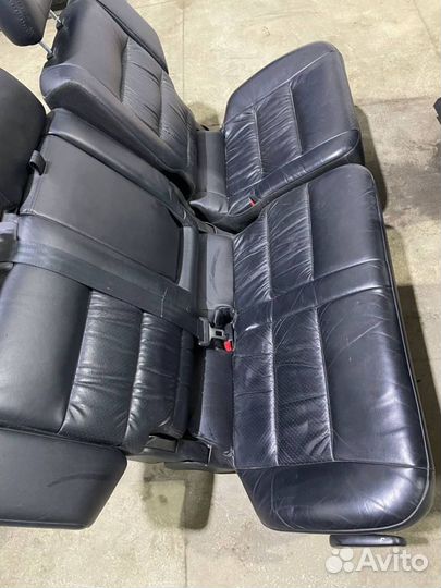 Задний ряд сидений Mitsubishi Pajero 3 7 мест