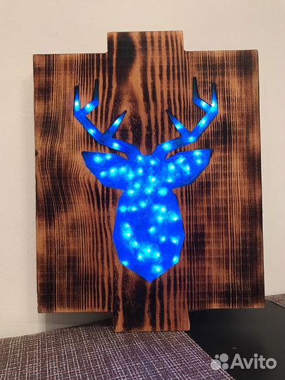 Деревянное украшение комнаты