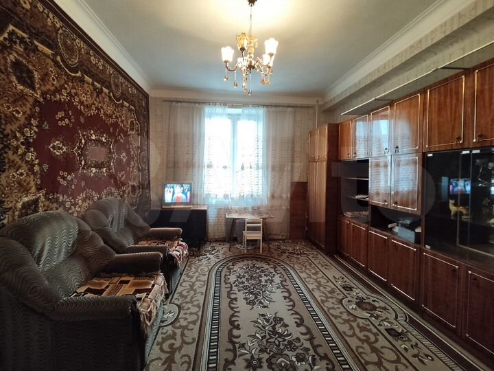 2-к. квартира, 56 м², 2/3 эт.