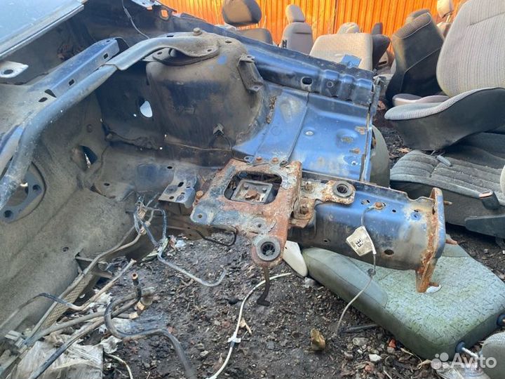 Передняя часть кузова Ford Focus 2