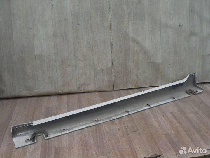 Накладка порога правого hyundai grandeur 4 2007