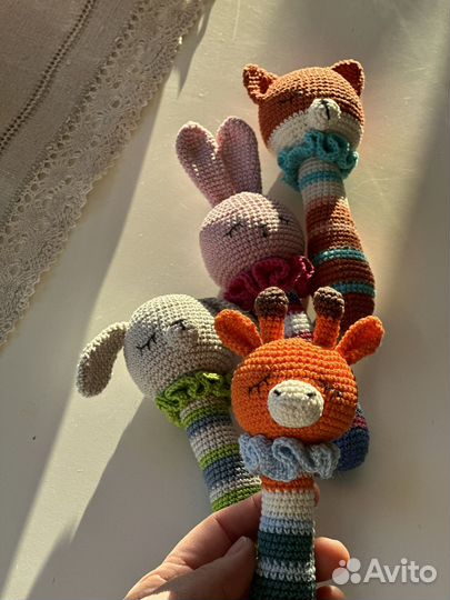 Погремушка вязаная ручной работы