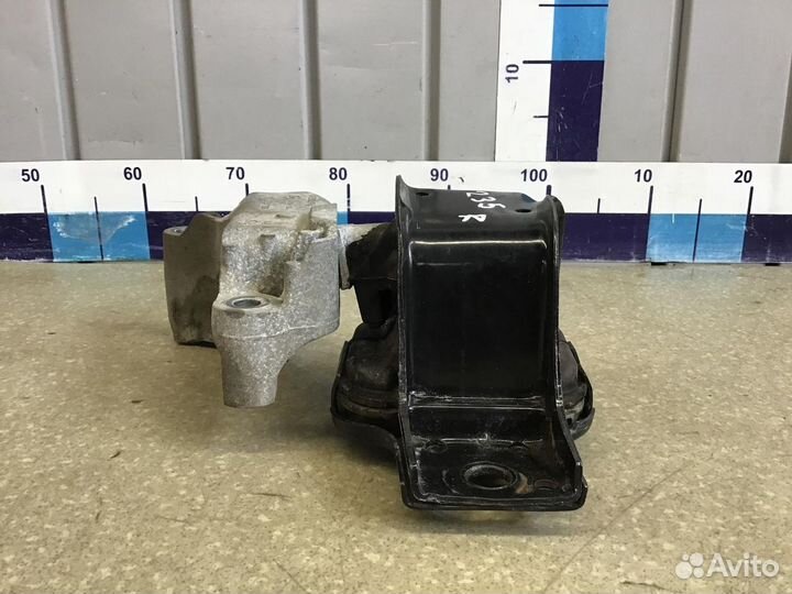 Опора двигателя правая Nissan Qashqai (J10) 2006-2