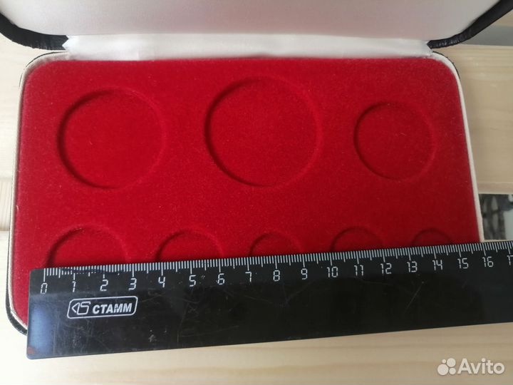 Футляр для монет