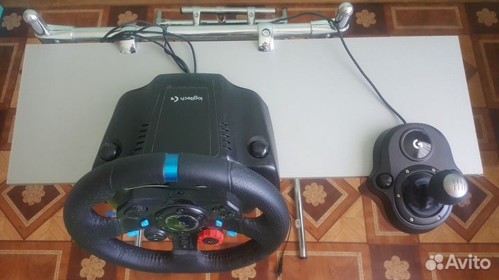 Продам Руль Logitech G29 + Коробка передач + Стол