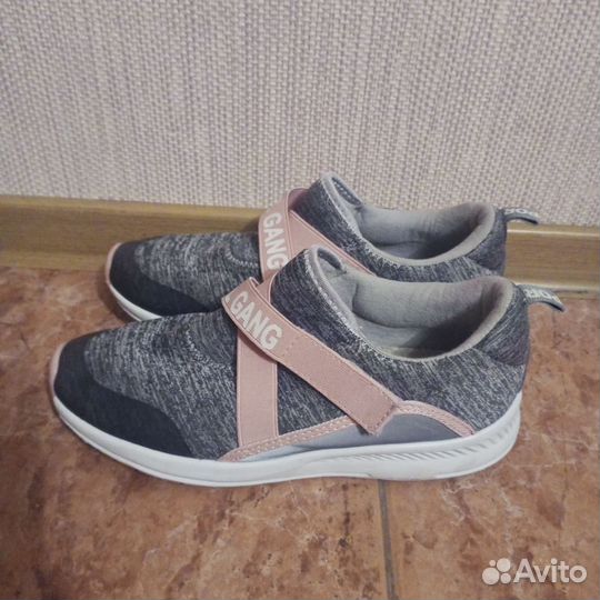 Слипоны / кроссовки женские