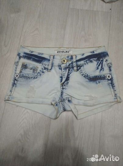 Джинсовые шорты