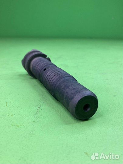 Палец рессоры 36.9x166/M28x4 перед. \Scania 94/114