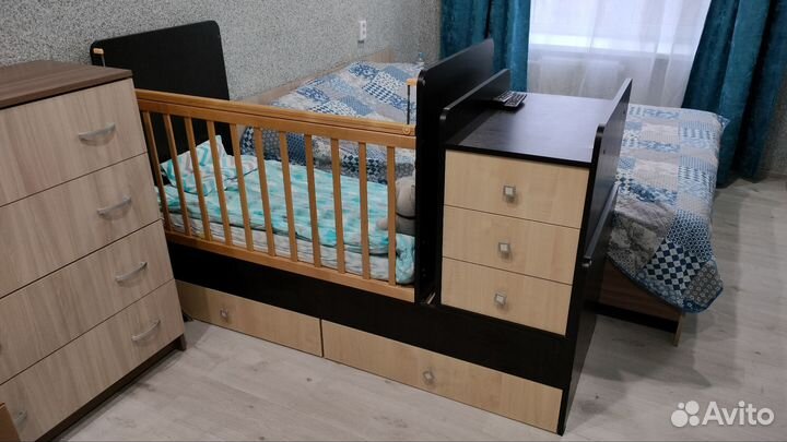 Продам детскую кроватку трансформер