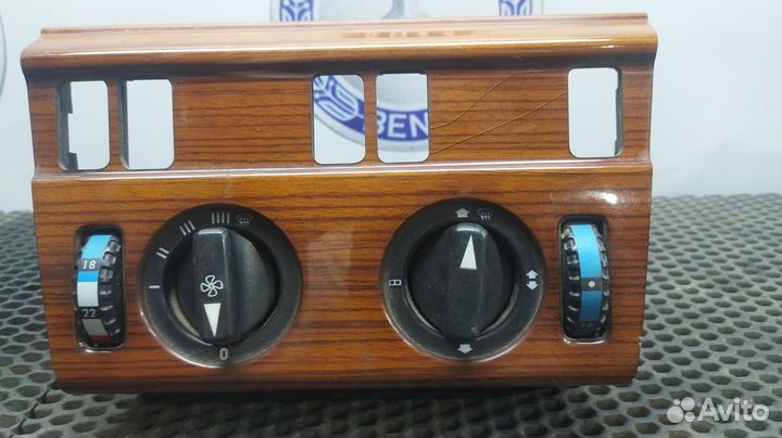 Блок управления климатом E220 W124 Mercedes