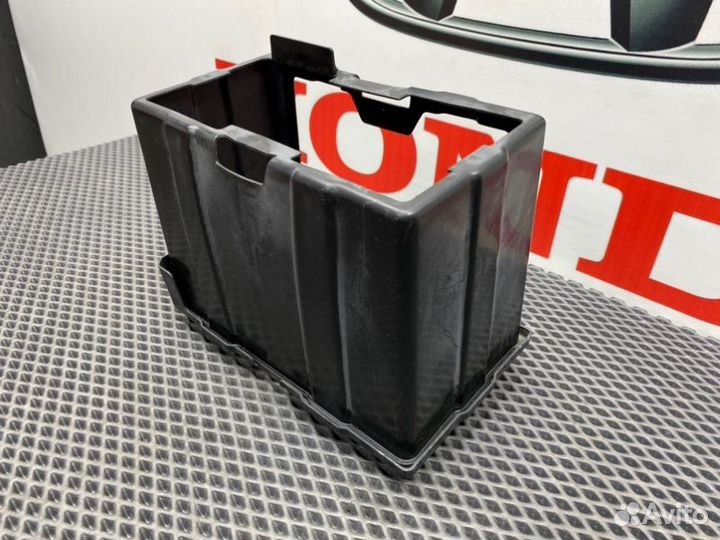 Кожух аккумулятора Honda Cr-V3 RE K24Z1