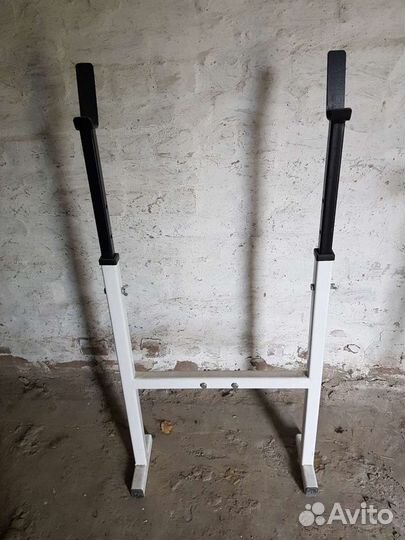 Тренажёр тяга блока сверху: трицепсы/широчайшие