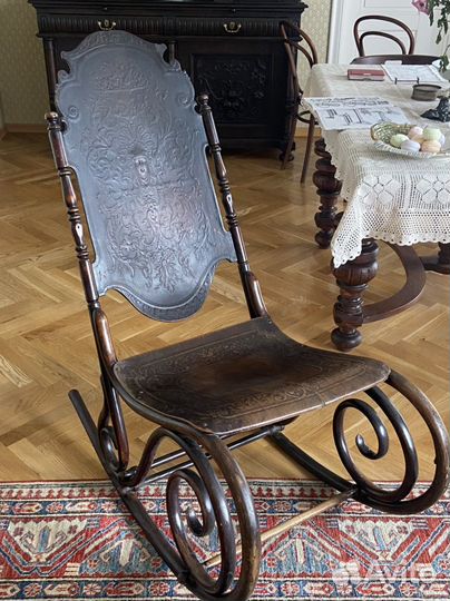 Старинное венское кресло качалка Я&I Кон