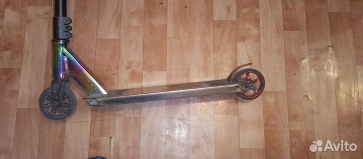 Трюковой самокат NovaTrack