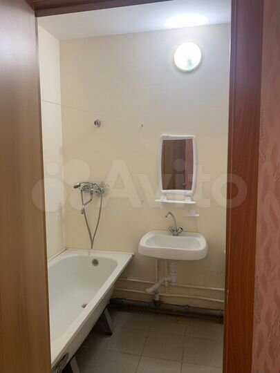 2-к. квартира, 47 м², 3/9 эт.