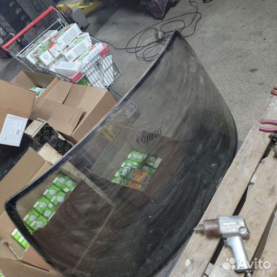 Заднее стекло на хонду легенда ка8 1993г купе