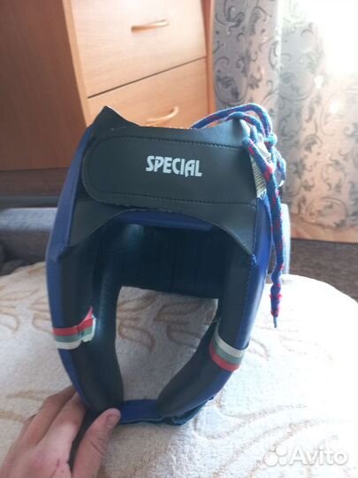 Шлем для единоборств