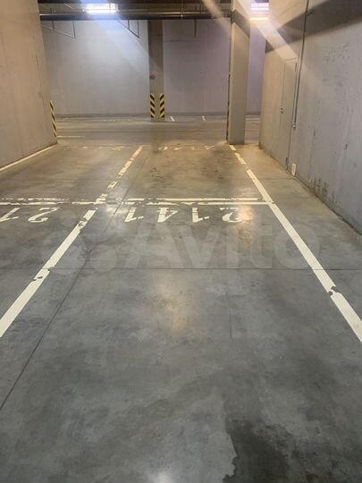 Машиноместо, 27 м²