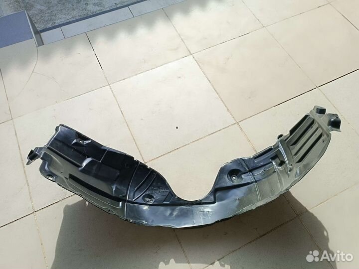 Переднее крыло Камри 2006