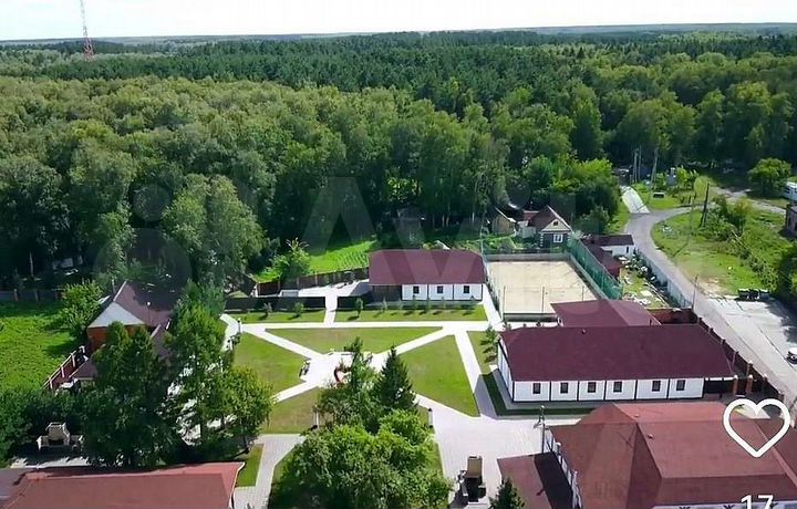 Коттедж 450 м² на участке 40 сот.