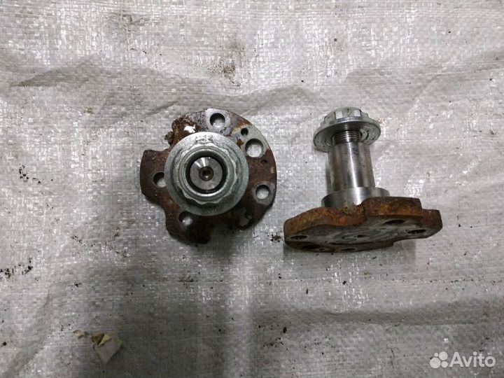 Цапфа задняя Фольксваген Поло Volkswagen Polo