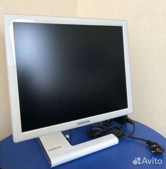 Монитор Samsung syncmaster 971p